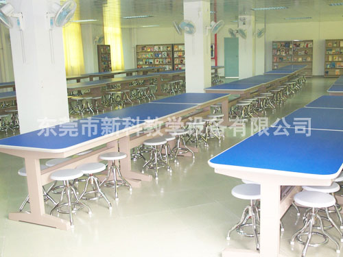 <a href='http://www.gdlangyu.cn/chanpin/110-1.html' target='1' style='font-size:18px; font-weight:bold; color:#000000;'>圖書閱覽室</a>8