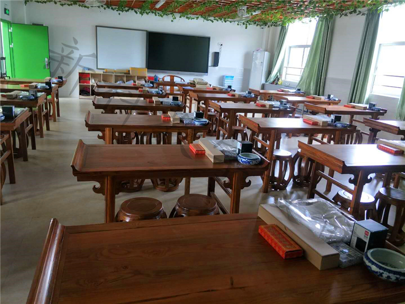 創意<a href='http://www.gdlangyu.cn/chanpin/57-1.html' target='1' style='font-size:18px; font-weight:bold; color:#000000;'>書法功能室</a>